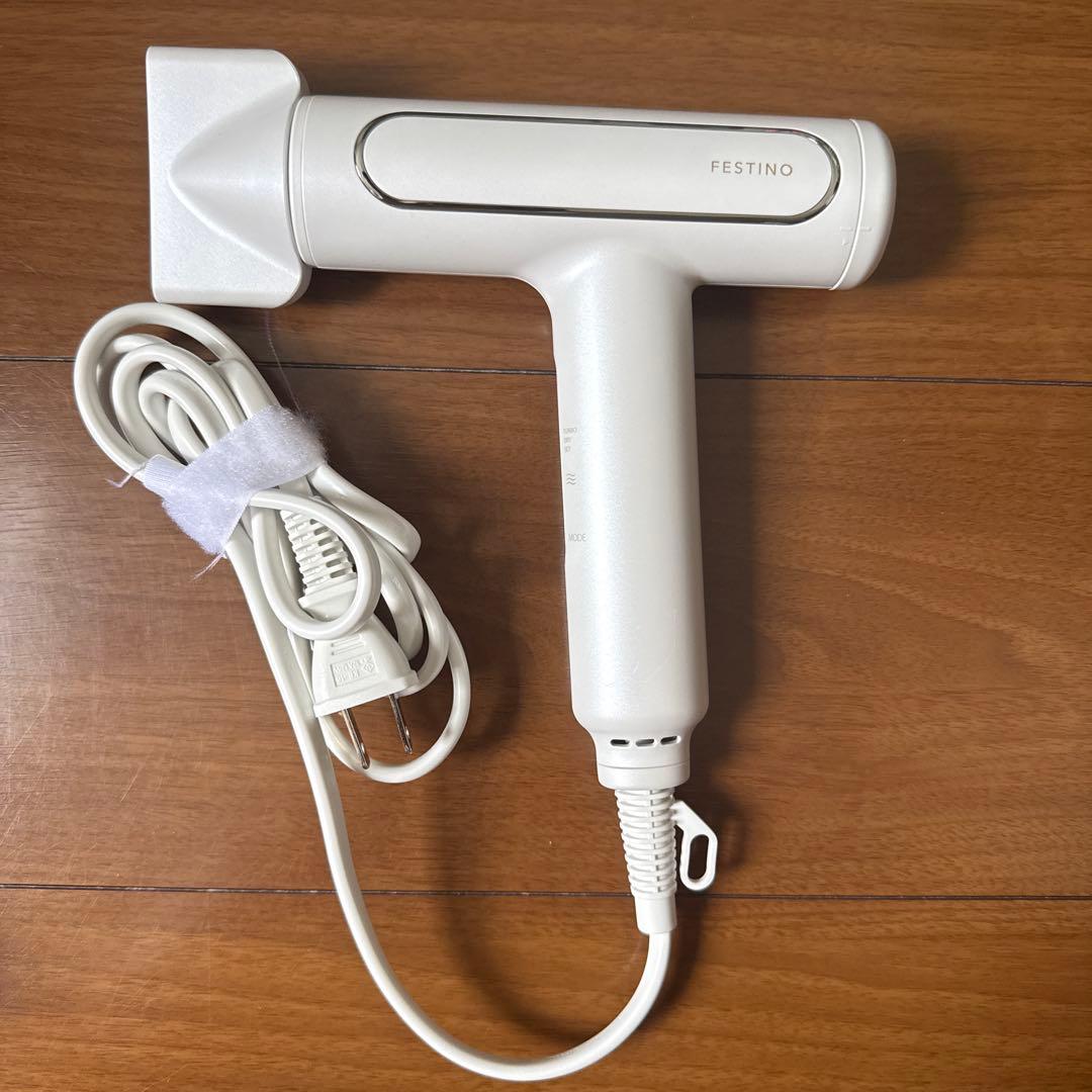 festino フェスティノ　ツヤモイストドライヤー