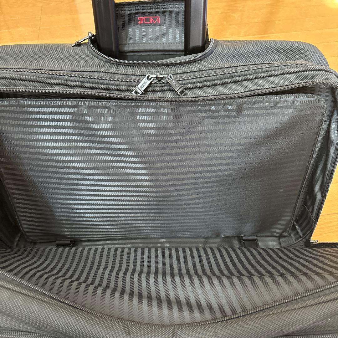 トゥミ　キャリーバッグ　廃盤　２輪　横型