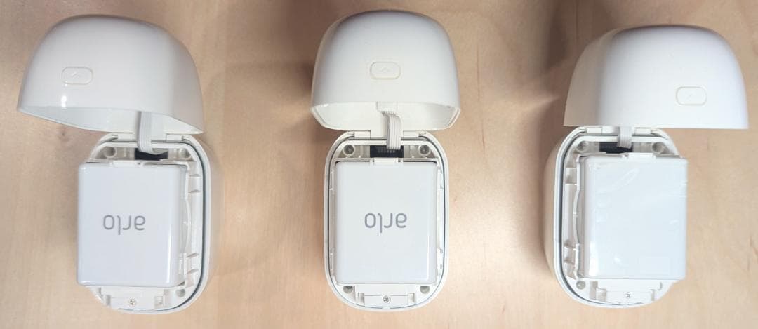 Arlo Pro 2 カメラ3台セット ワイヤレスHD防犯カメラ