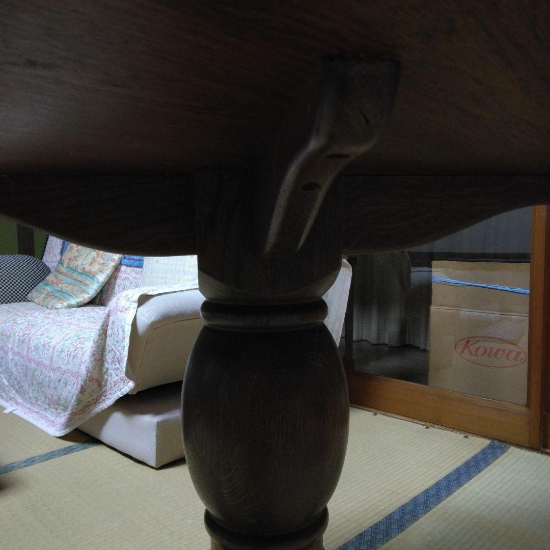 木製丸テーブル