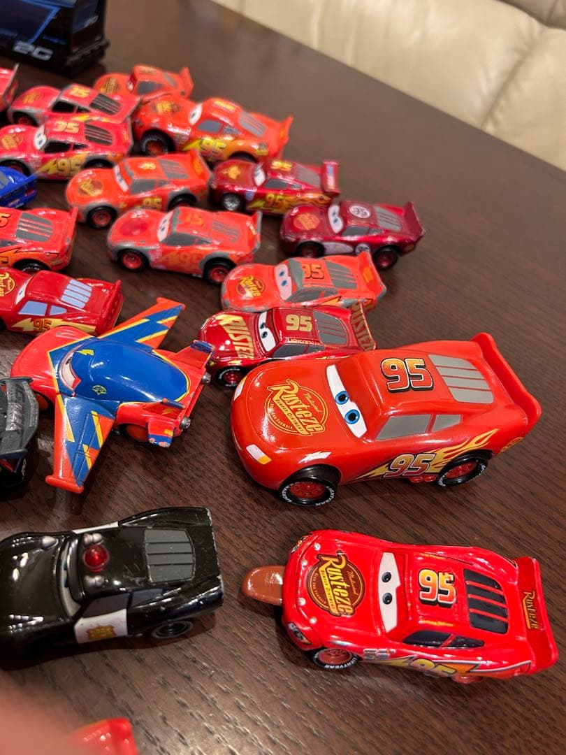 最終値下げ❤︎カーズまとめ売り82台　ブック付き