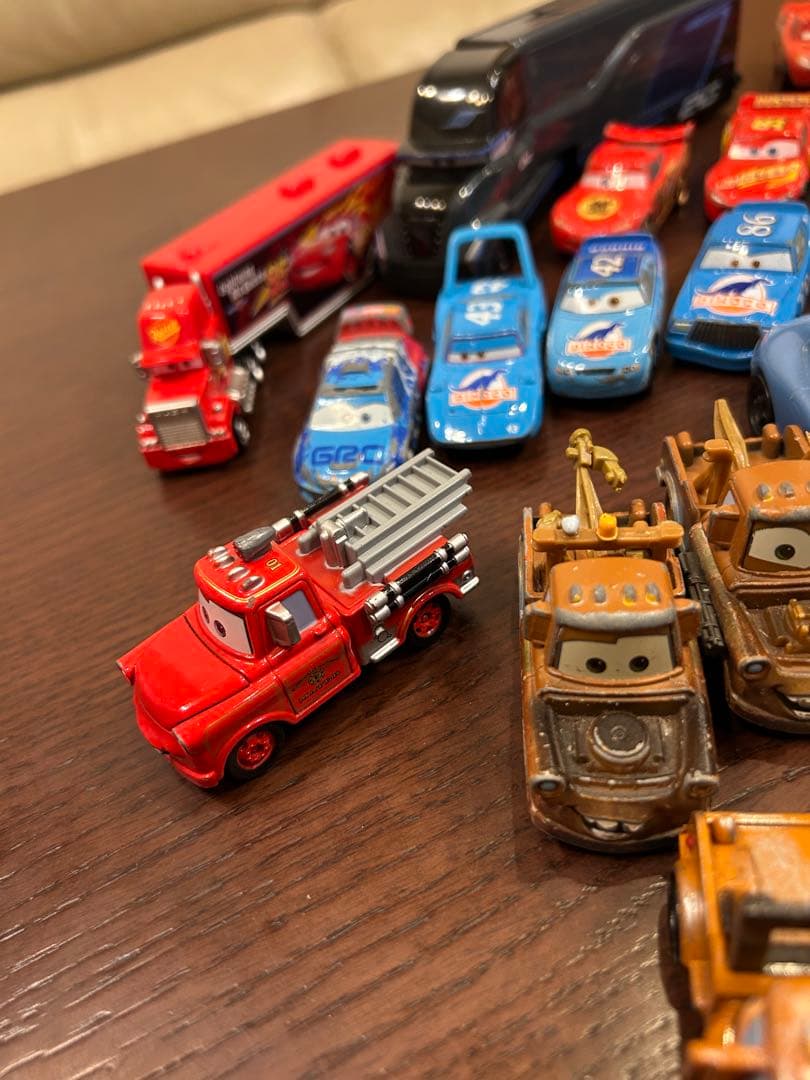 最終値下げ❤︎カーズまとめ売り82台　ブック付き