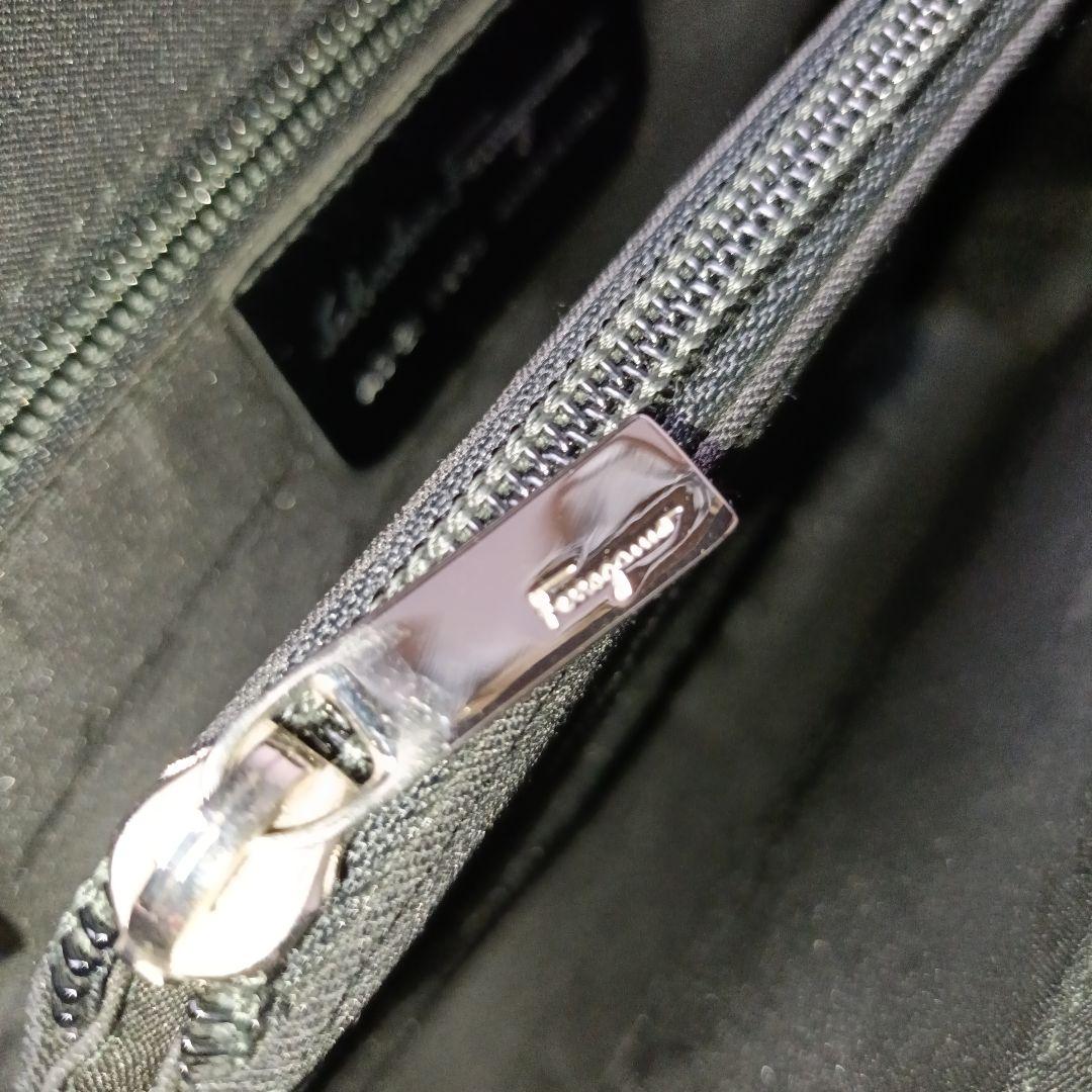 美品■Salvatore Ferragamo ハンドバッグ ブラック 人気モデル