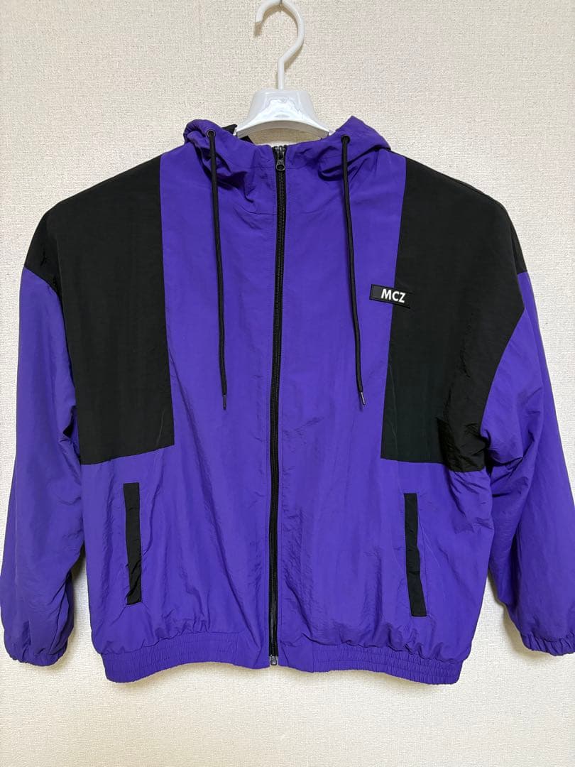 ももクロ　高城れに　ナイロンジャケット