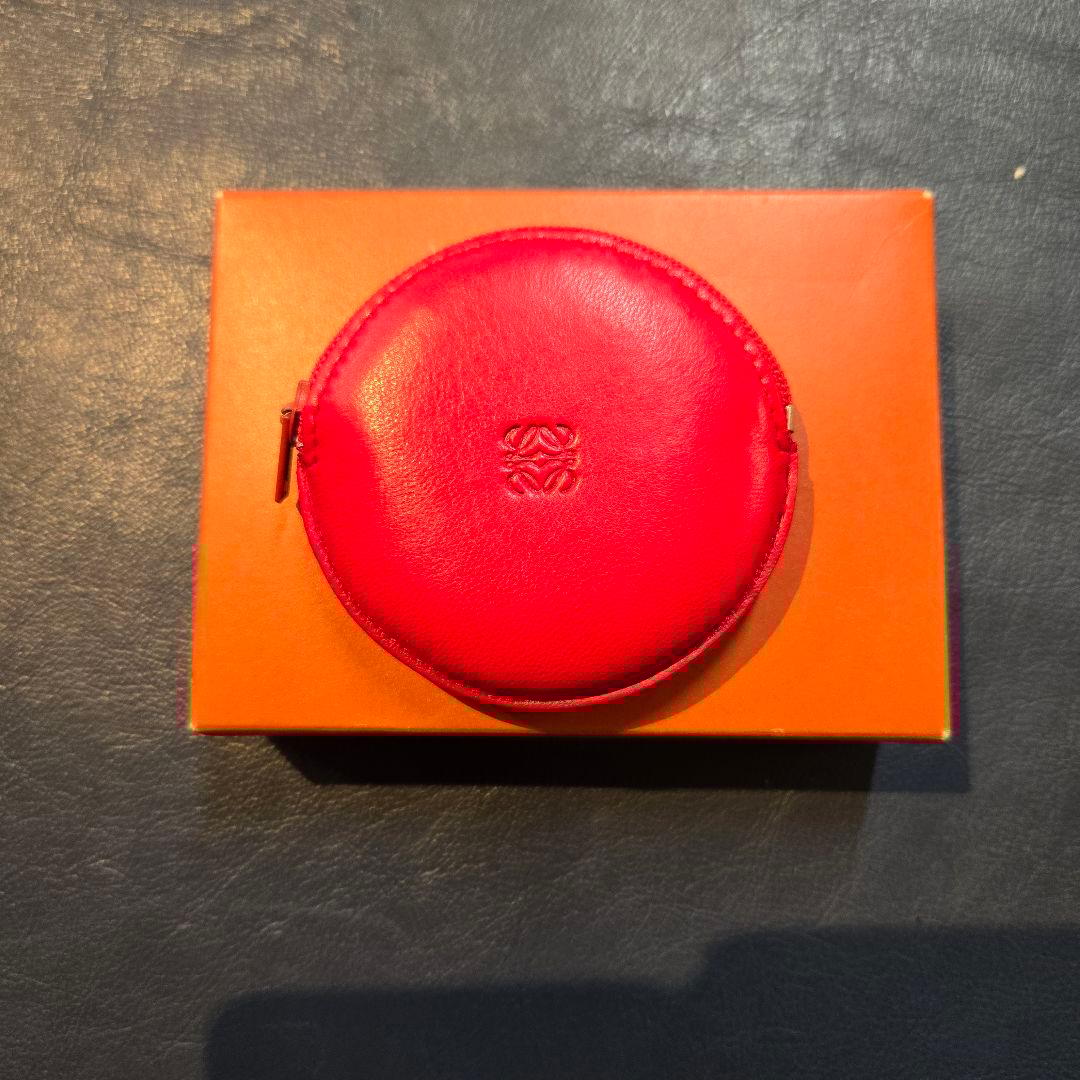 ロエベ LOEWE ケース ラウンドファスナー アナグラム レッド 未使用