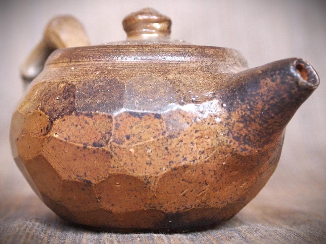 新品★竹内靖之【師：山本陶秀】★備前面取り急須（宝瓶）B