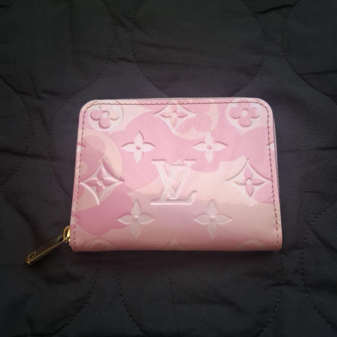 ぽ*ず様 LOUIS VUITTON ルイヴィトン ジッピーパース