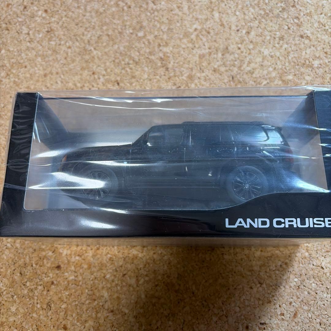 未開封 黒 ランドクルーザー ミニカー