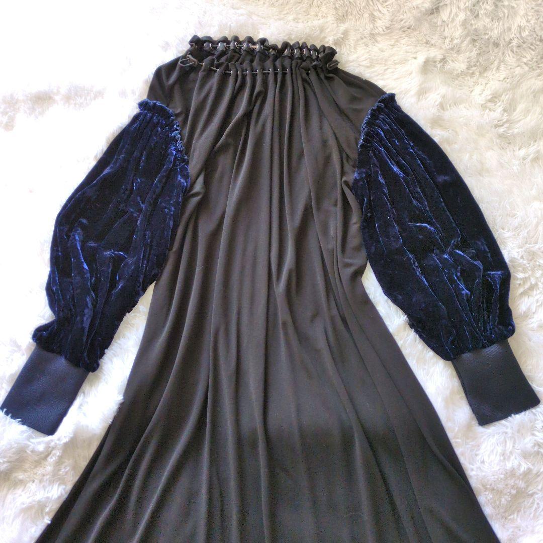 トーガプルラ ベロアスリーブ ドローコード シャーリング ロングワンピース　36