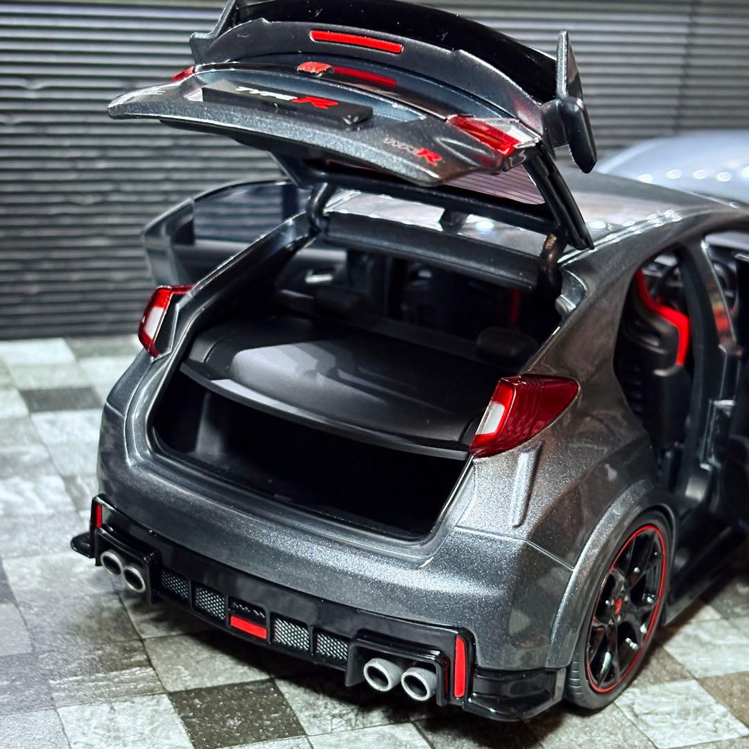 1/18 EBBRO ホンダ シビック タイプR FK2 2015