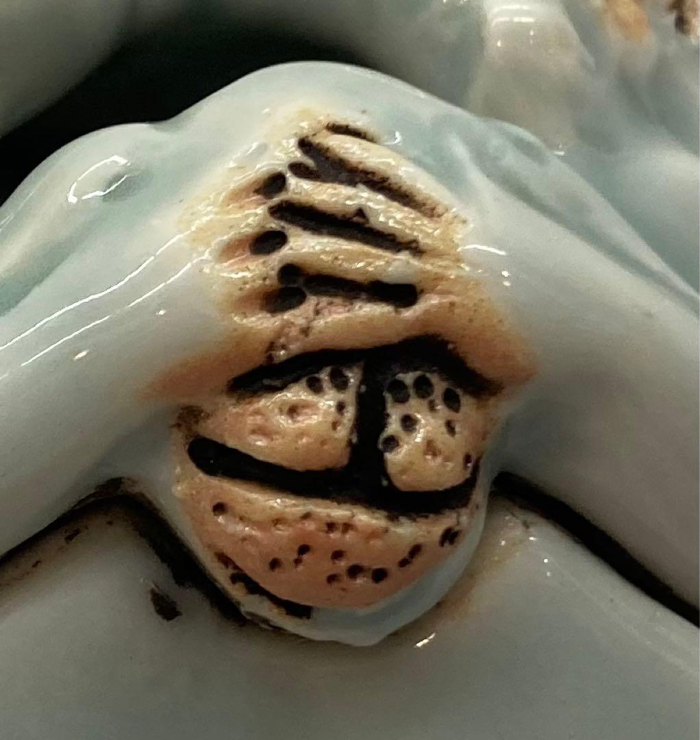 B149s  「青磁  胡孫香炉」3猿　見猿　言わ猿　聞か猿　香道具　茶道具