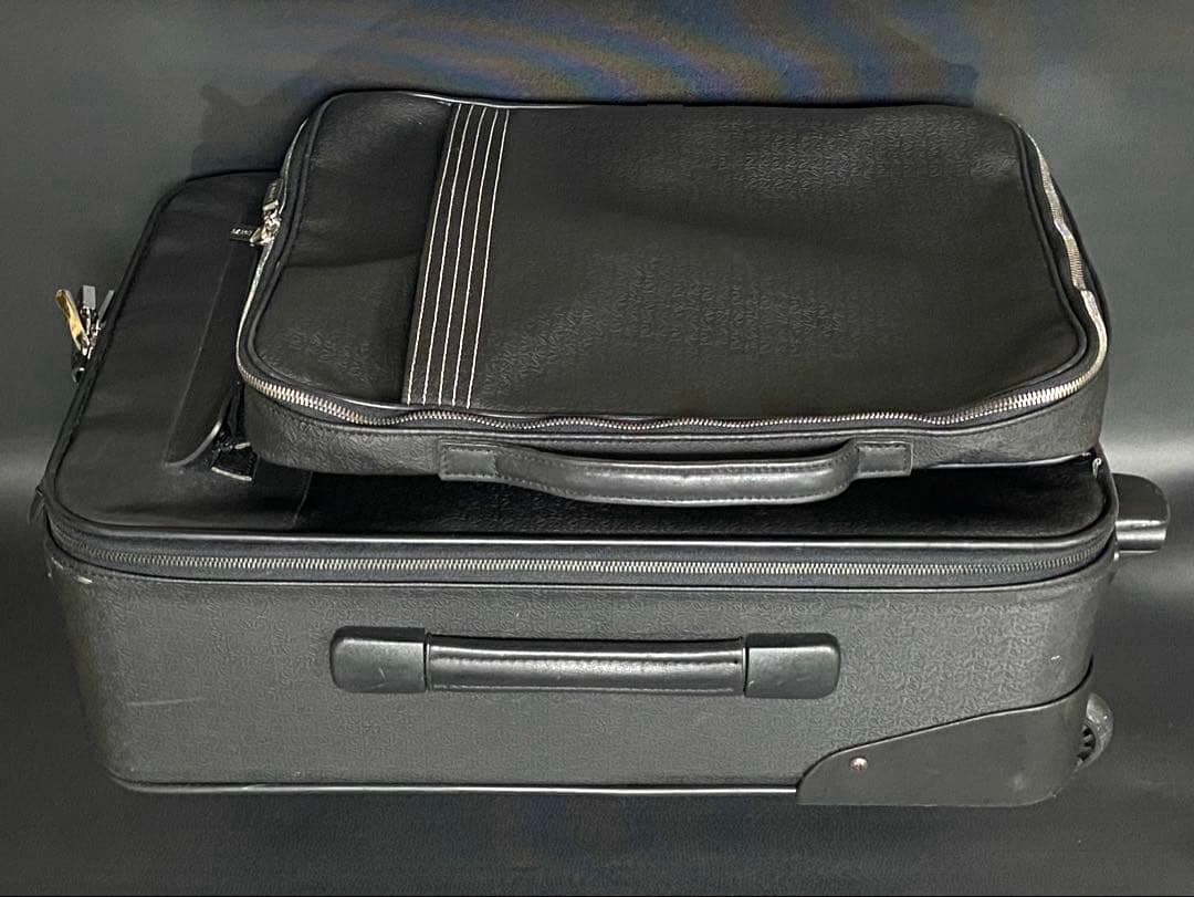 ロエベ キャリーケース 旅行カバン 黒 アナグラム ブリーフ レザーPVC機内