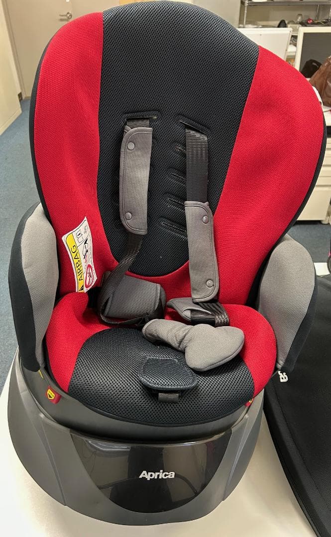 美品　アップリカ　チャイルドシート　ディアターンプラスプレミアム 2044505