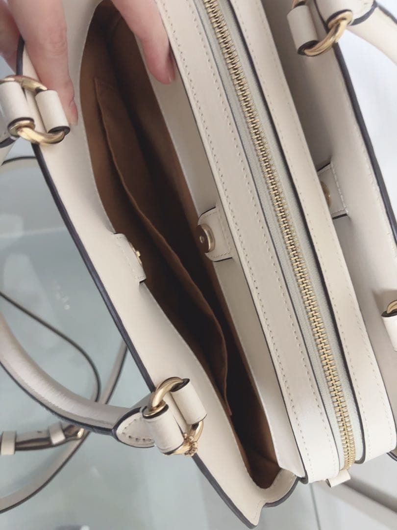 COACHシグネチャーハンドバッグ