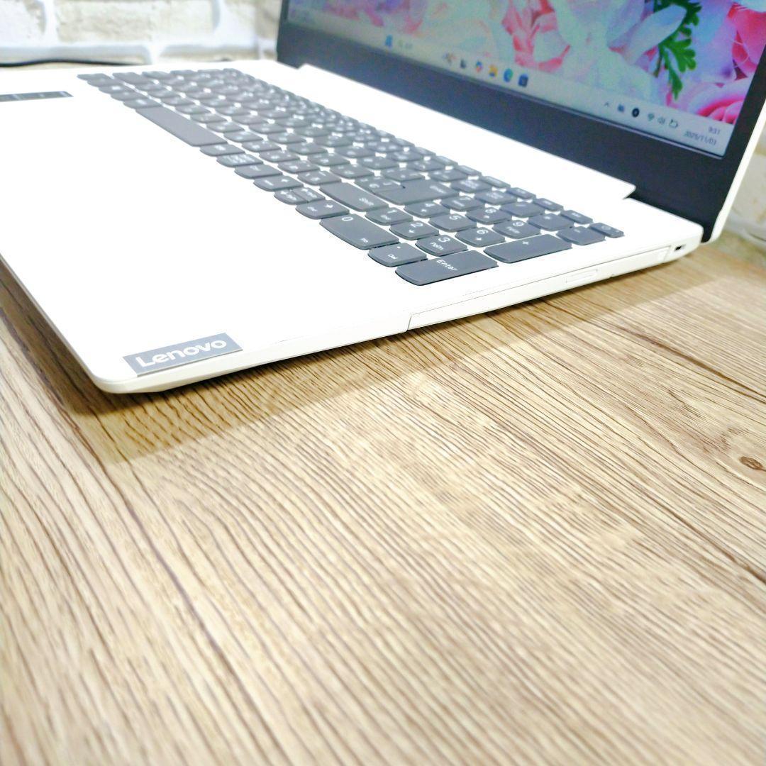 超美品☆第10世代☆Windows11♪LenovoノートPC カメラDVD付き