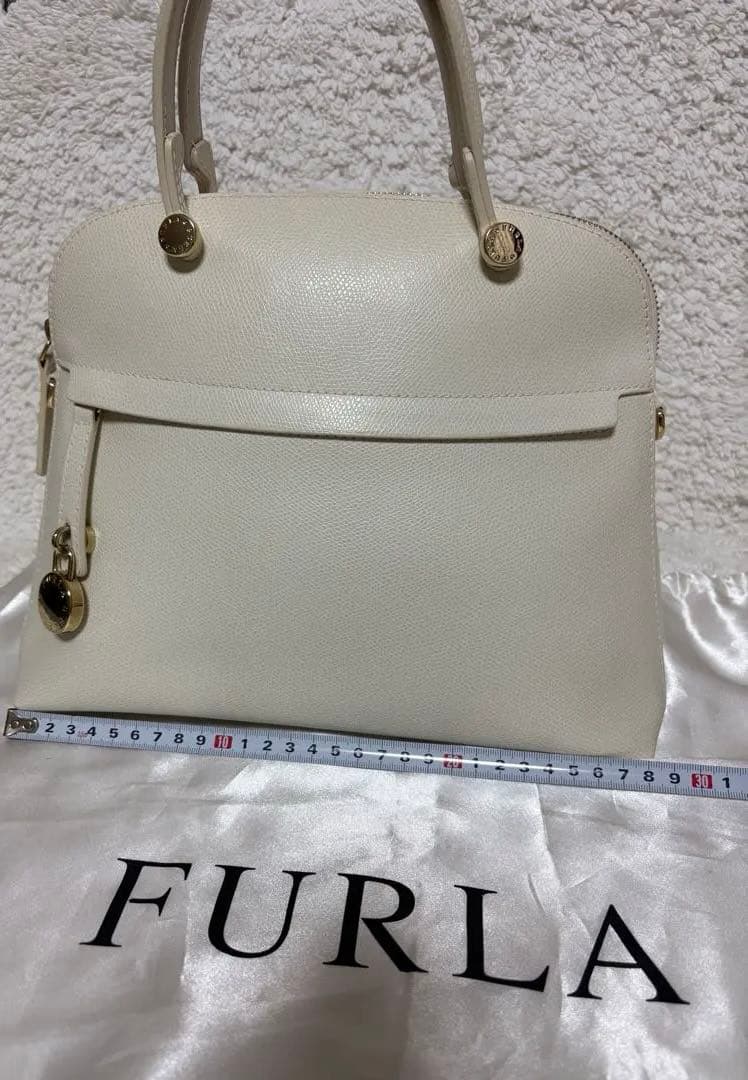 【美品】フルラ　パイパー　ハンド　ショルダーバッグ　オフホワイト