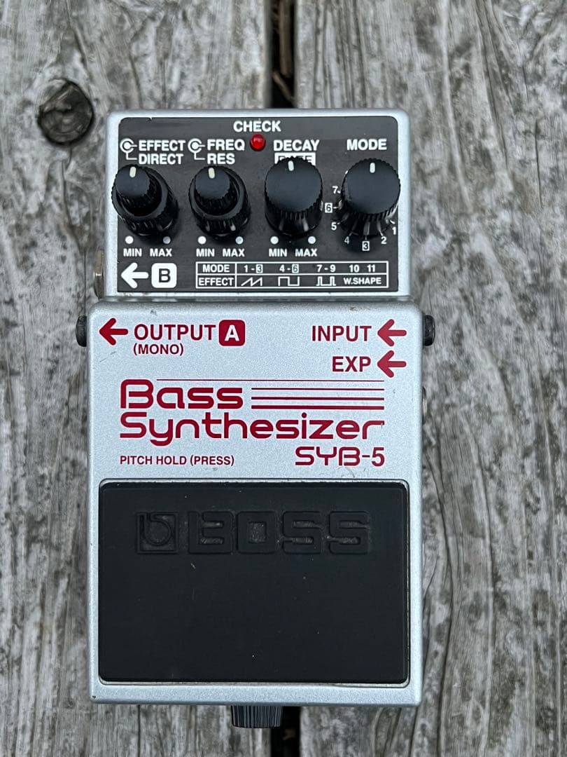 ベース BOSS Bass Synthesizer SYB-5