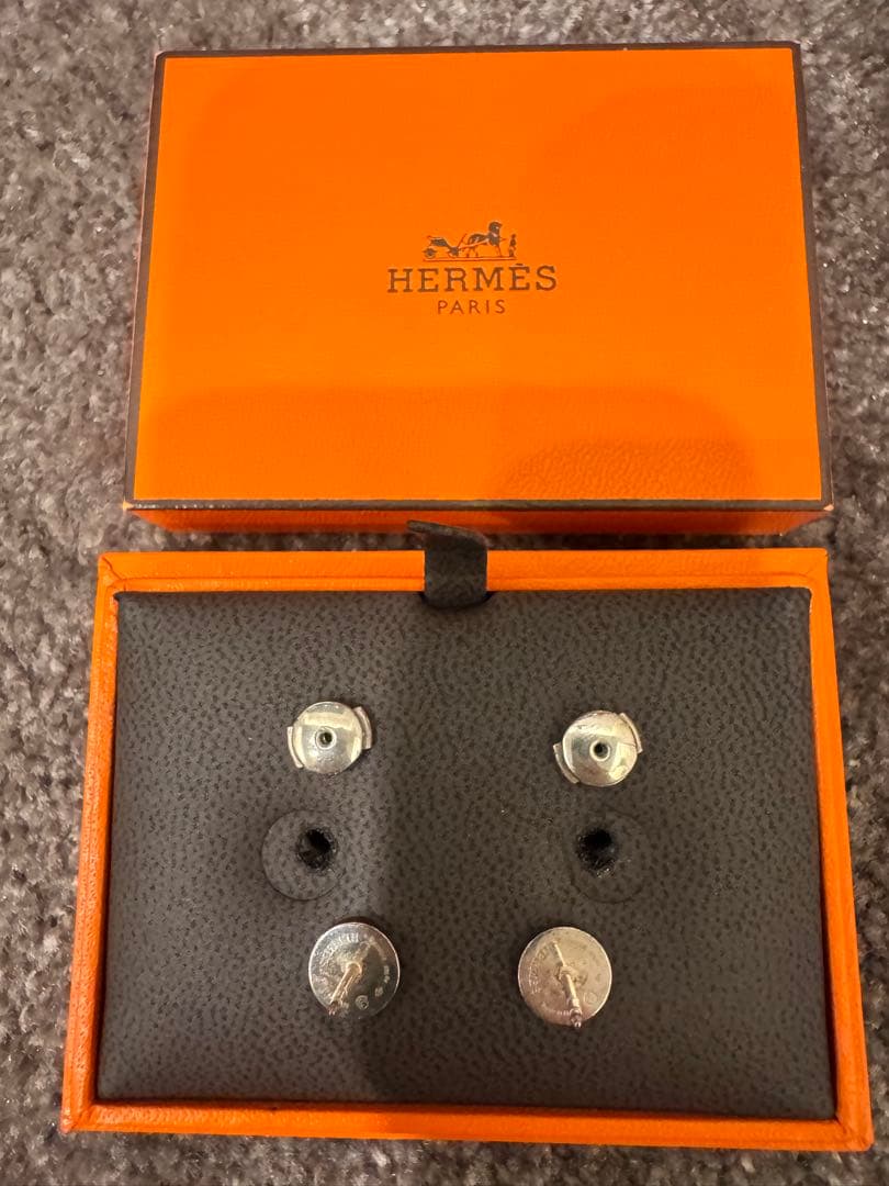 HERMES エルメス　エクスリプリスピアス