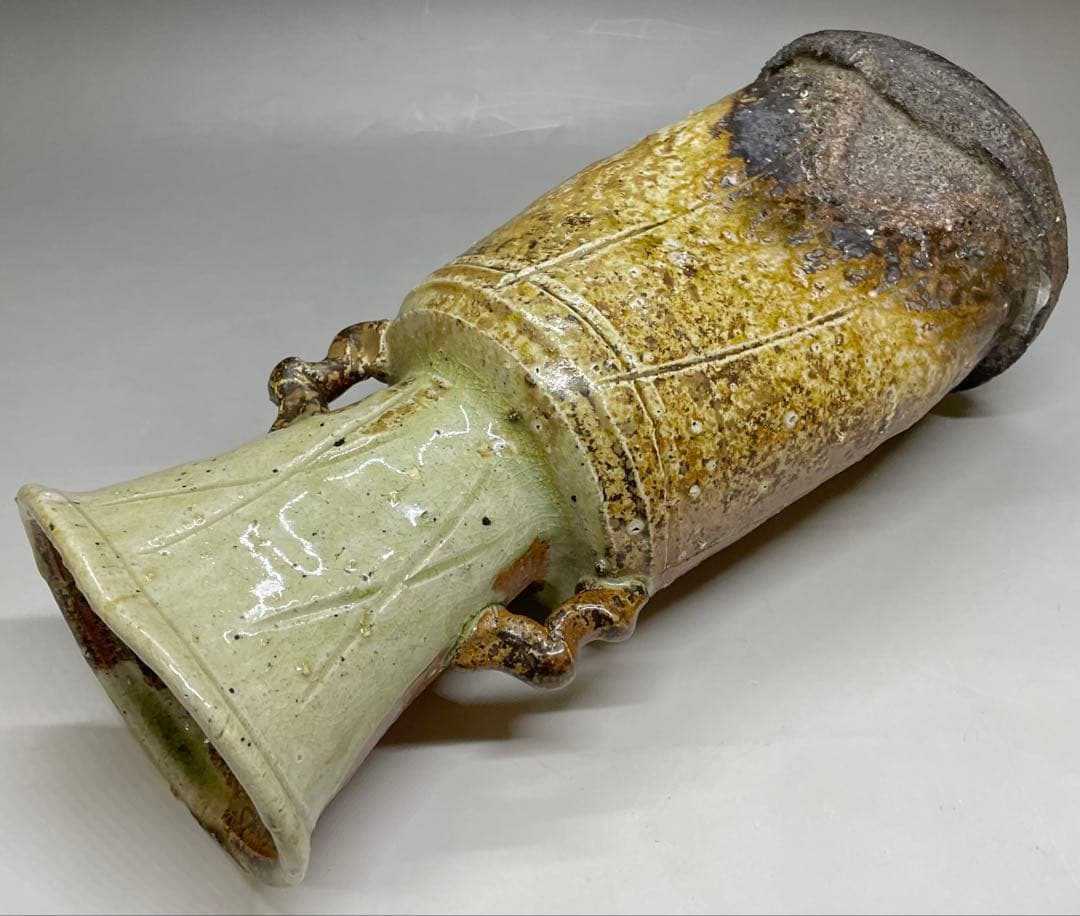 伊賀焼　古伊賀　耳付花入　即中斎書付　割銘　d077