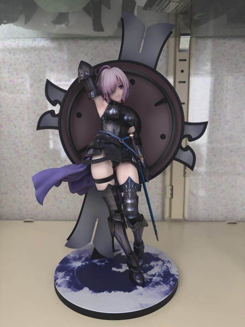 マシュ・キリエライト フィギュア　ストロンガー