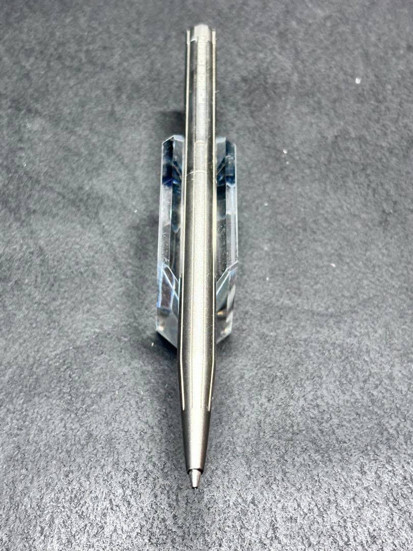 ポルシェデザインシャープペン繰り出し式シルバー廃盤0.7