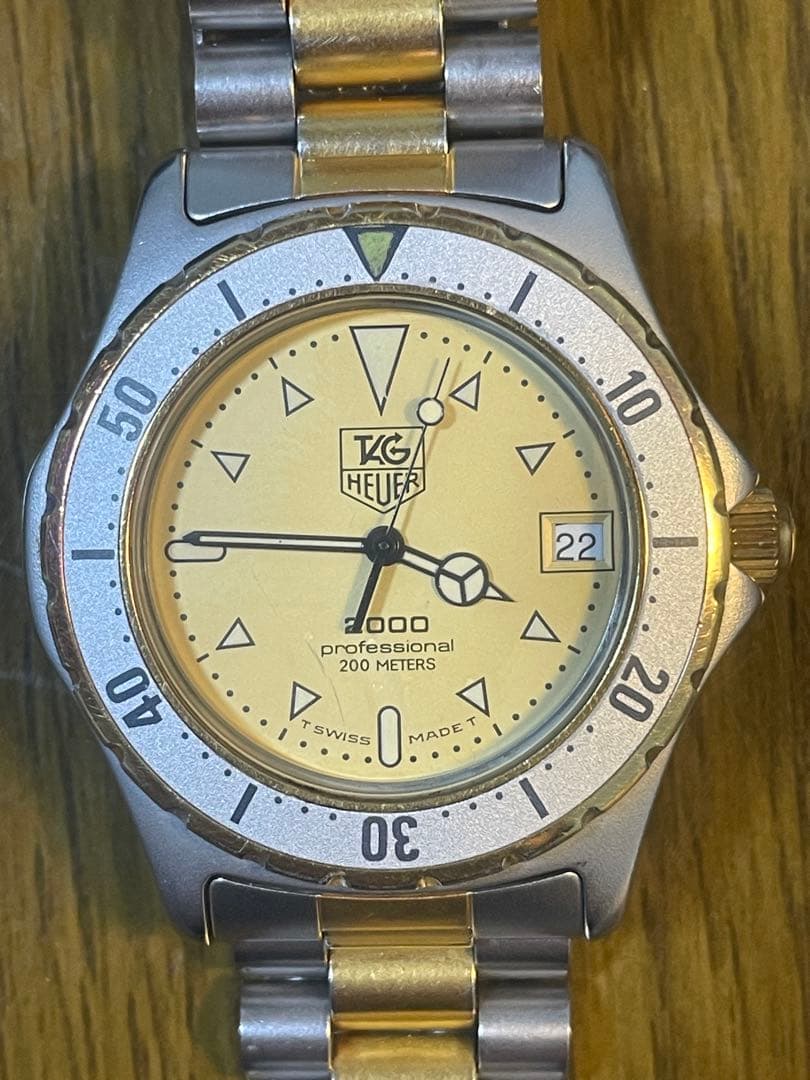 TAG Heuer Professional 200 M腕時計