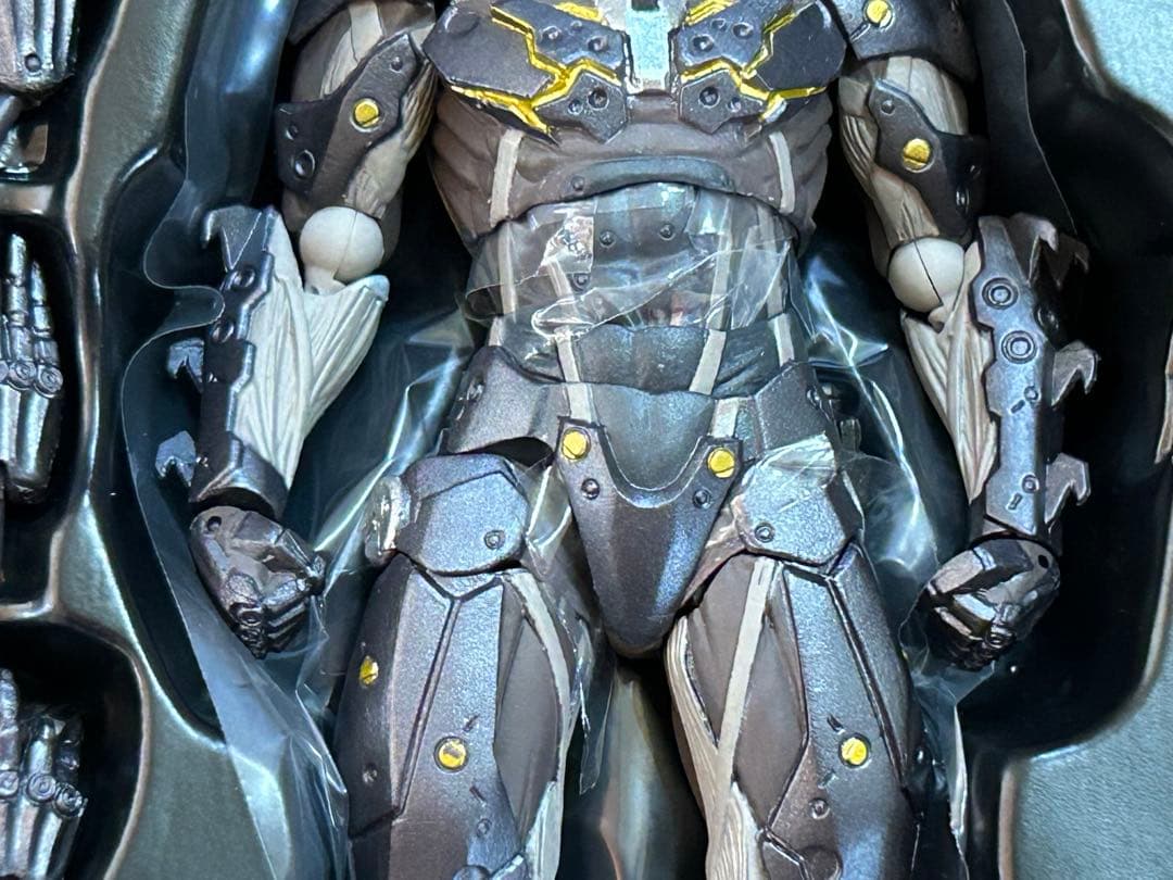 雷電 リボルテック ヤマグチ メタルギアライジングリベンジェンス