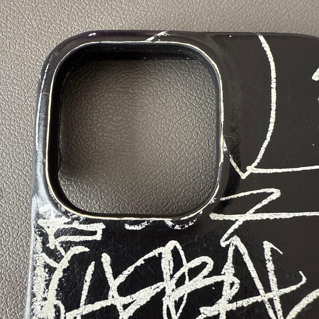 【希少品】Balenciaga グラフィティ iPhone13pro用ケース