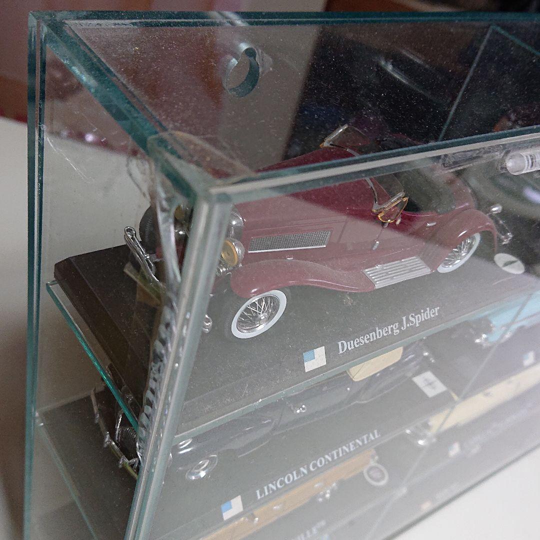 ミニカーのコレクション16台です。