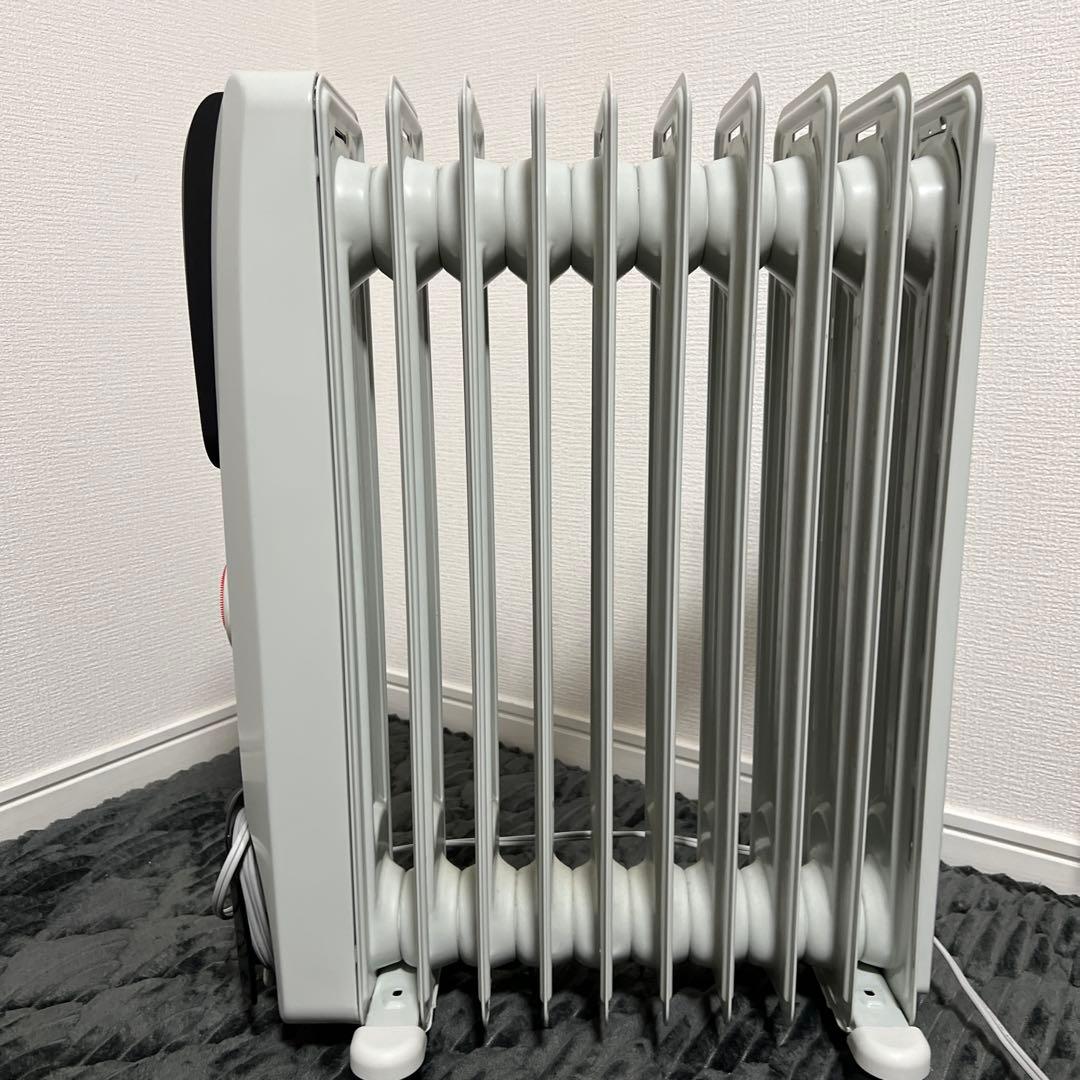 【極美品｜ほぼ未使用】デロンギ オイルヒーター H771015EFSN BK