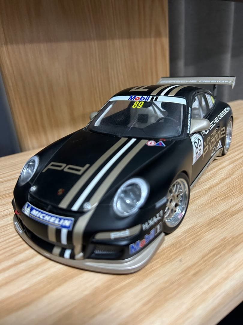貴重　オートアート1／18 ポルシェ911希少なカラー 訳あり