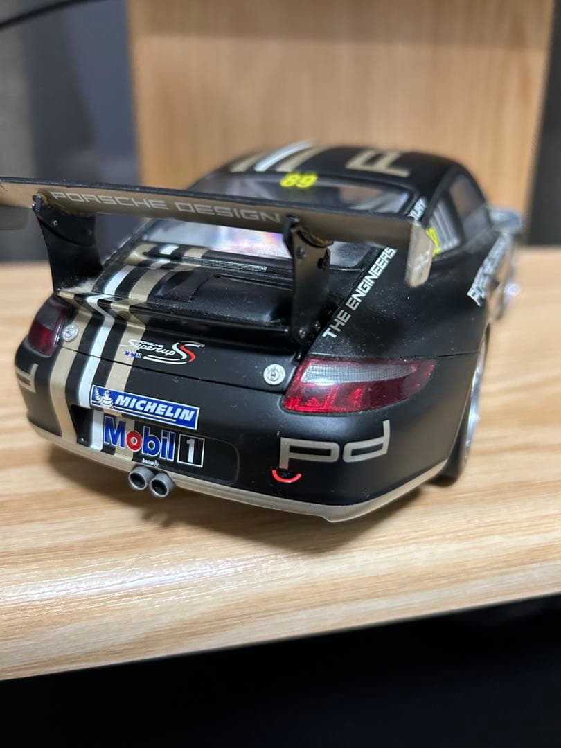 貴重　オートアート1／18 ポルシェ911希少なカラー 訳あり