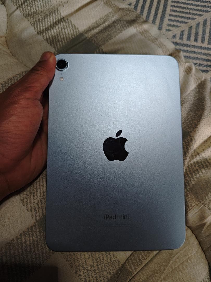 Apple iPad mini 7 ブルー 本体と付属品