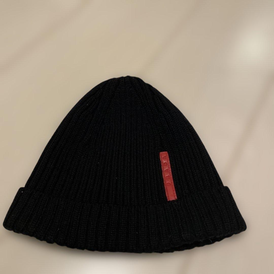 PRADA ブラック ニット帽