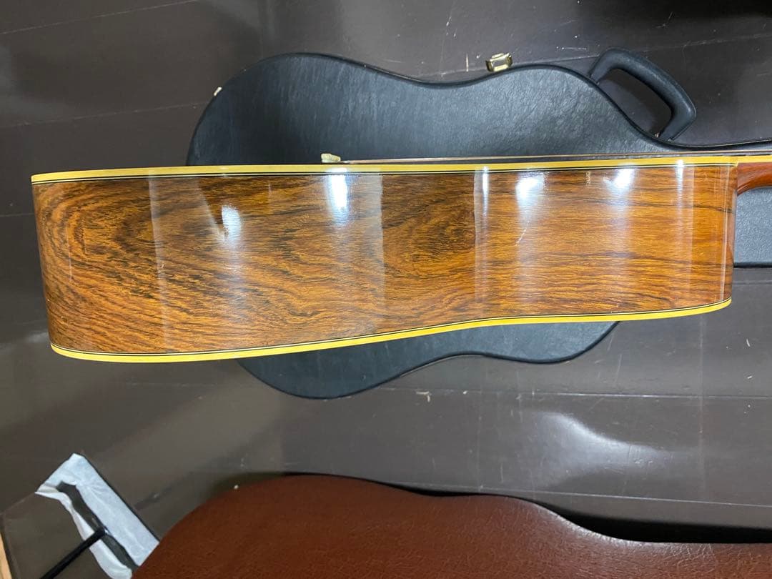 アコースティックギター　YAMAHA