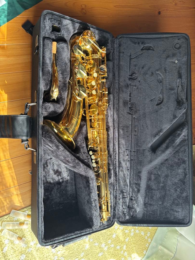 YAMAHA サックス本体 金色 付属品多数