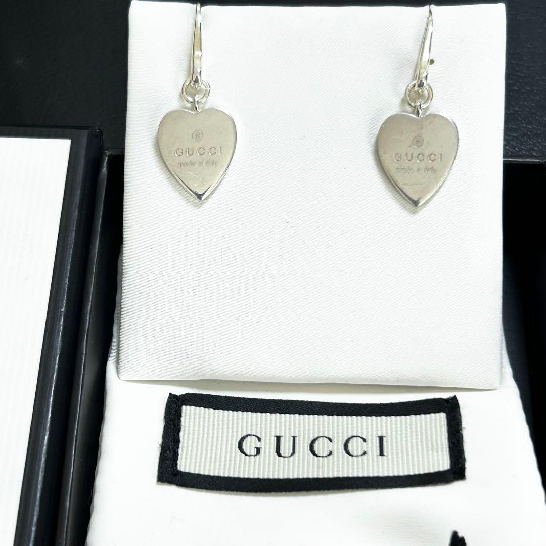 GUCCI グッチ　ハート　フック　ピアス　両耳　シルバー　ブランド