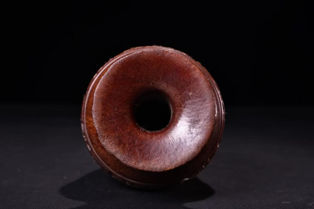 中国古美術『旧蔵 牛角花瓶』高浮彫鏨刻 老漆器箱付 極細工 置物 擺件 時代物