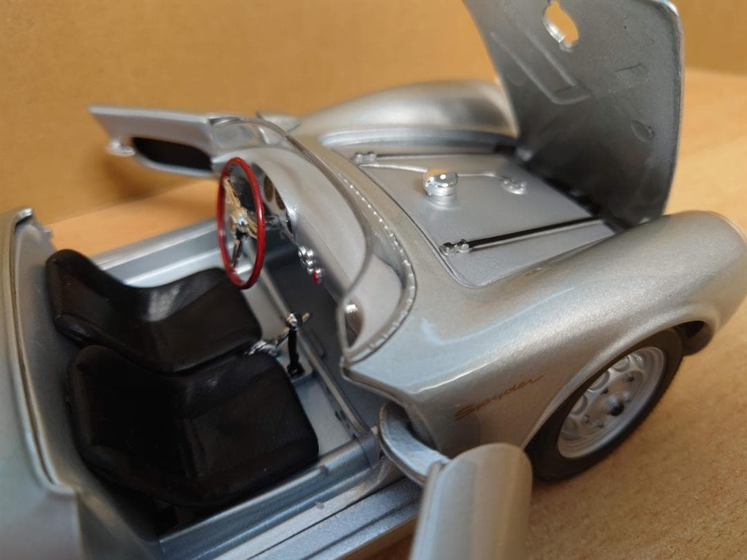 1/18 ポルシェ550A スパイダー 1955 シルバー Porsche