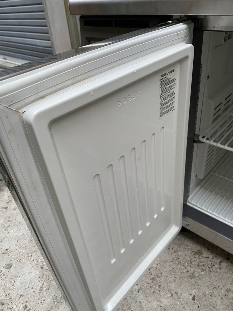 たこすけ　割と綺麗　福島工業　台下冷蔵庫　YRC-120RE2