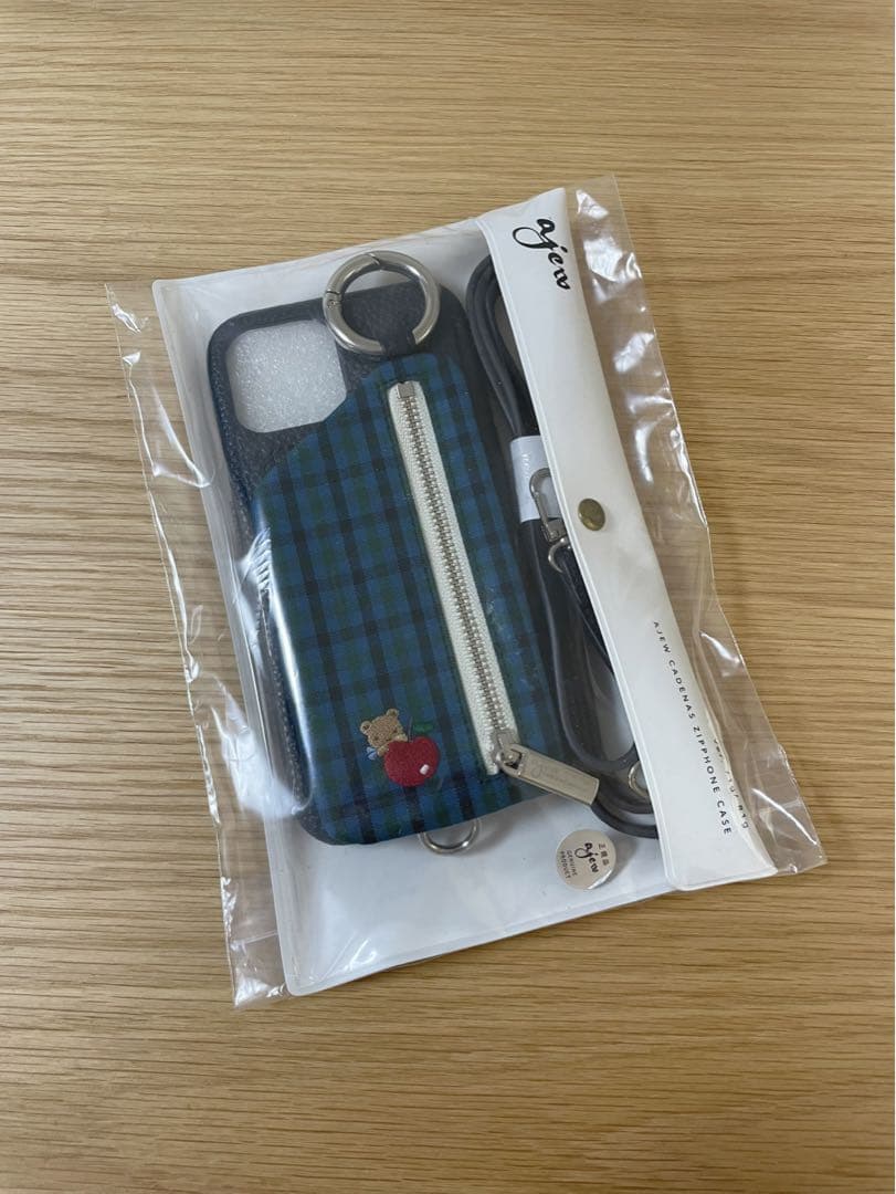 お値下げ♡新品ajew × familiar iPhone12ProMaxケース