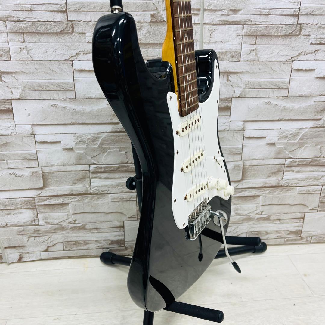 Elvis エルビス ストラトタイプ エレキギター