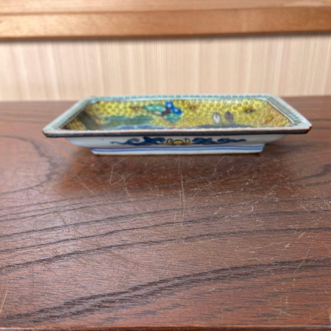 青手古九谷花に蝶の図四方皿