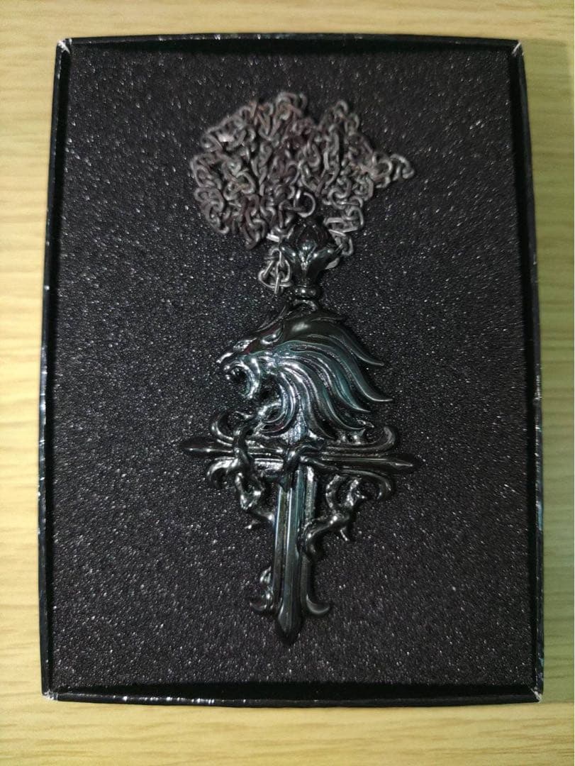 FF8 ブラックシルバーペンダント スコール