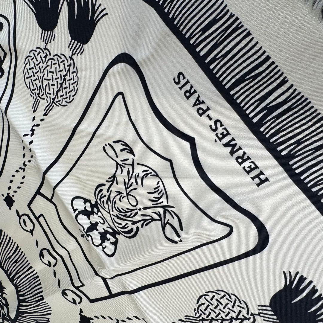 【完全新品未使用】HERMES スカーフ