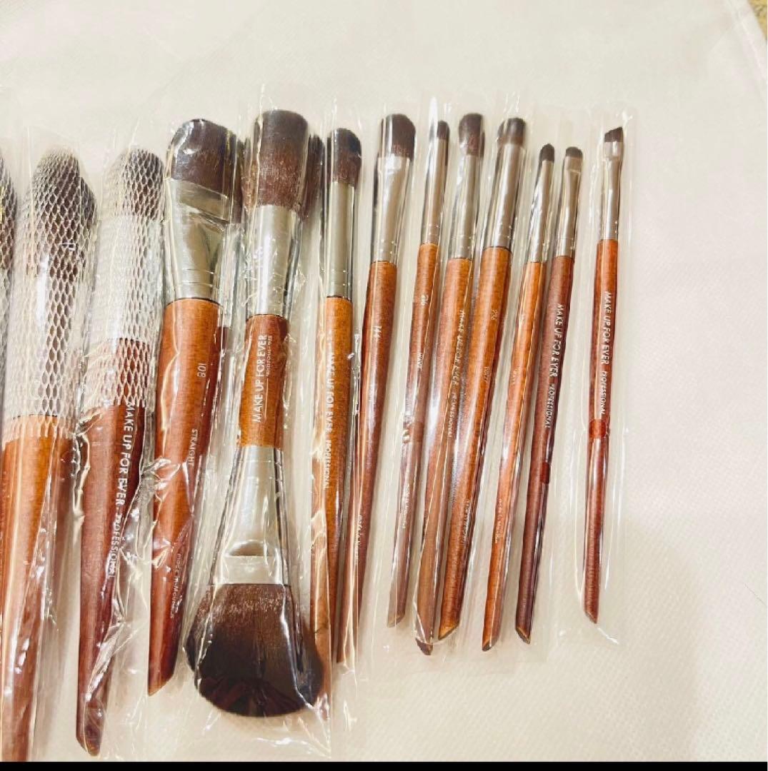 お買い得メイクアップフォーエバーメイクブラシ14本