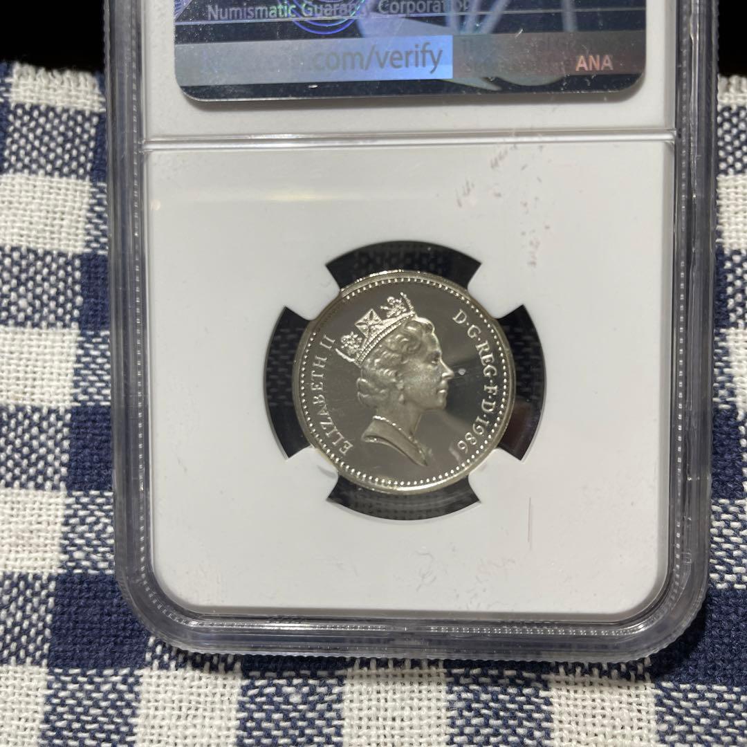 最高鑑定　1986年 G.BRITAIN 1ポンド　PF70