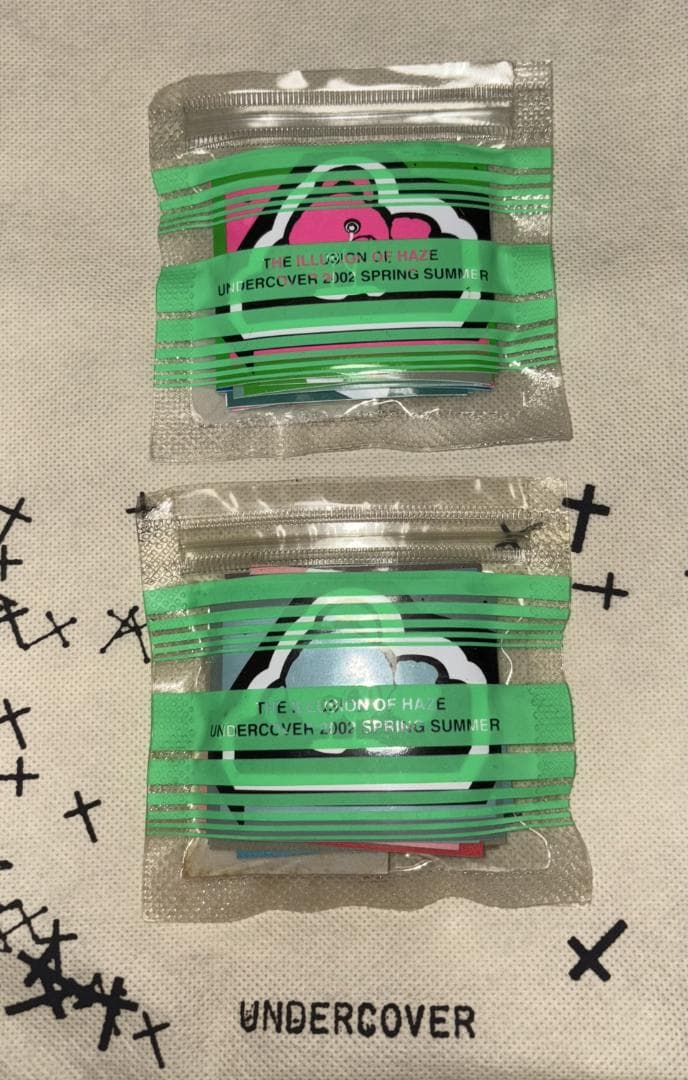 illusion of HAZE期 グラフィックステッカー 2つセット 40枚