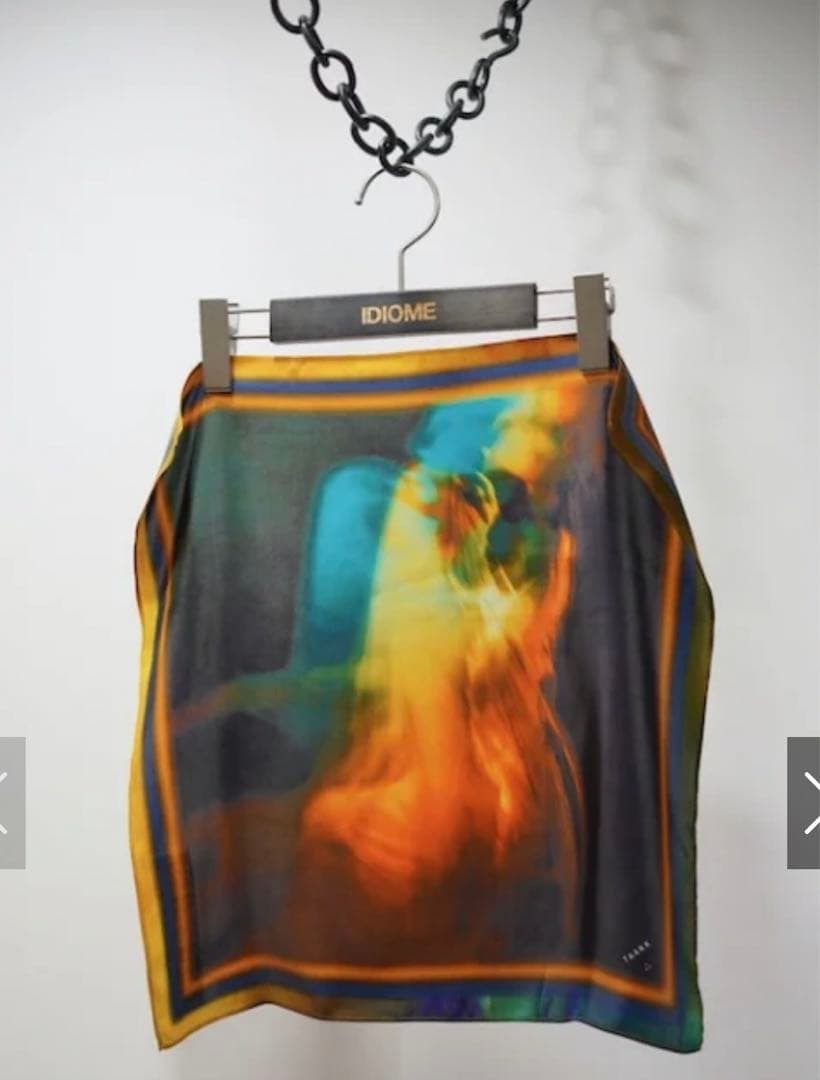 ⭐︎sparrrow⭐︎TAAKK シルクスカーフ 45 新品未使用