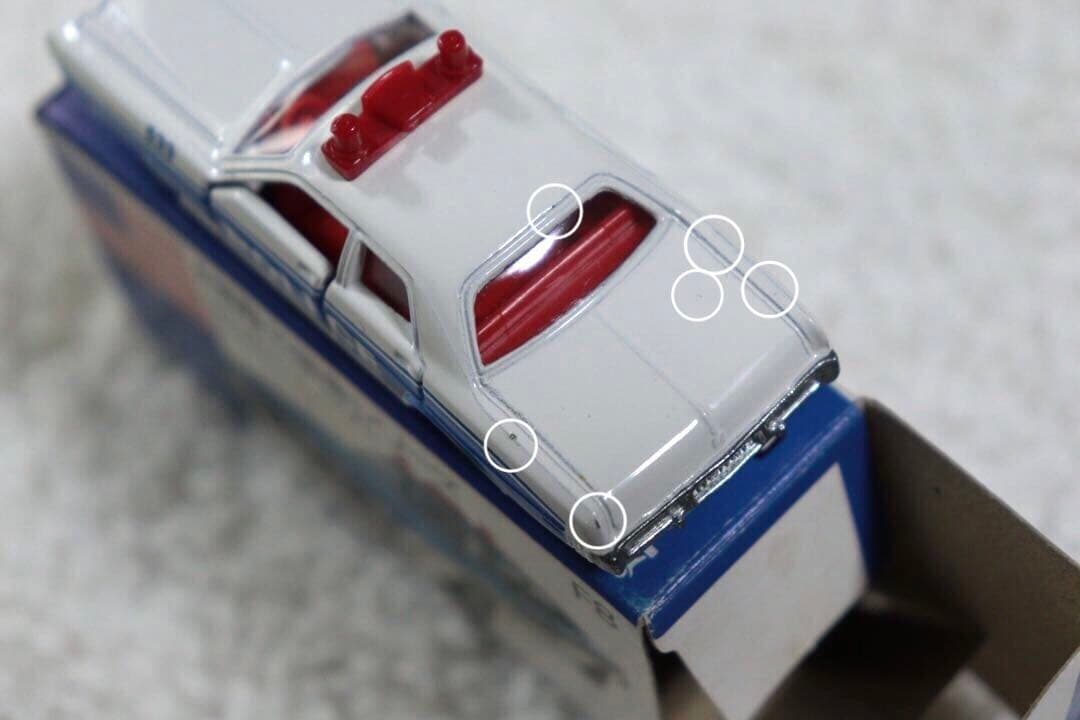 日本製　トミカ　アメリカンポリスカーフェア　ダッジコロネット　カスタム　F8